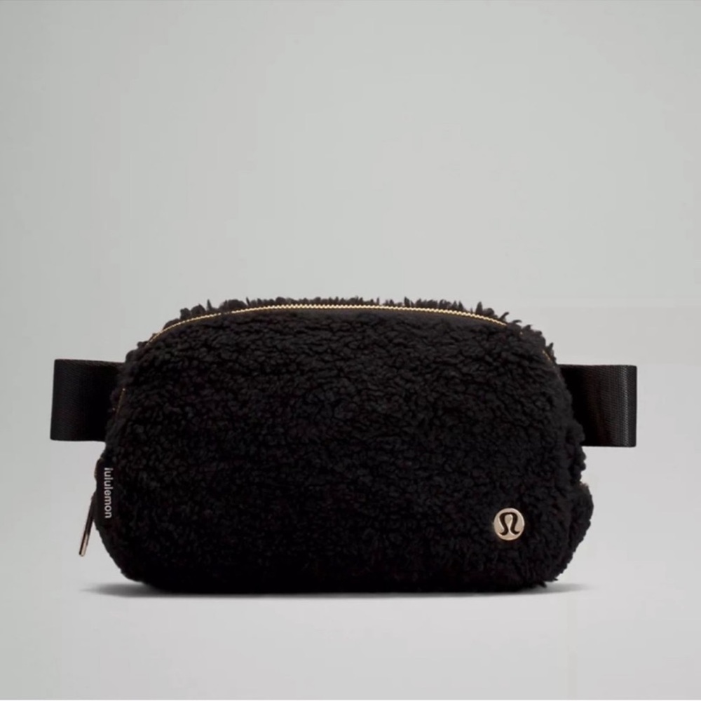 Lululemon Athletica | Bag | Everywhere Belt Bag 1L | Textured Fleece | B… - Picture 6 of 12
